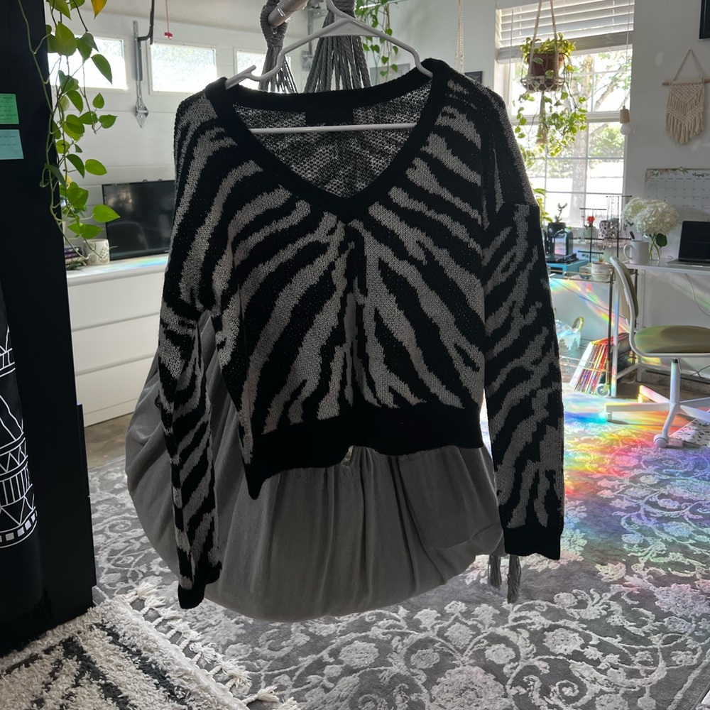 Kendal and Kylie sweater